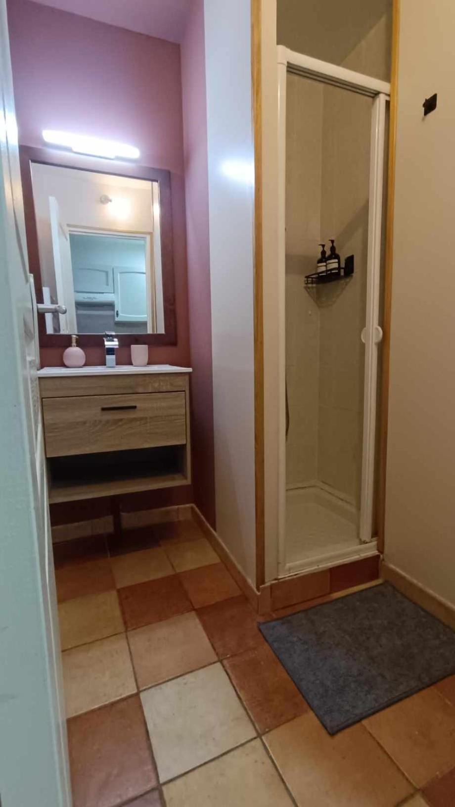 Terre De Bourgogne - Appartement Au Centre Ville D'アヴァヨン エクステリア 写真